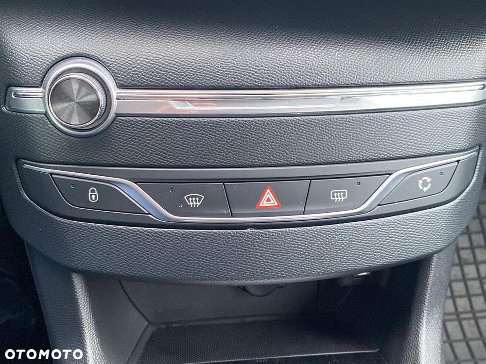 Peugeot 308 - 19