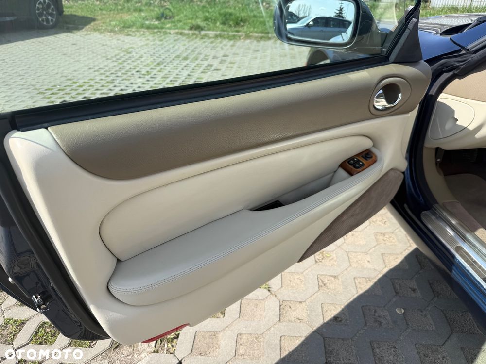 Jaguar XK8 - 20