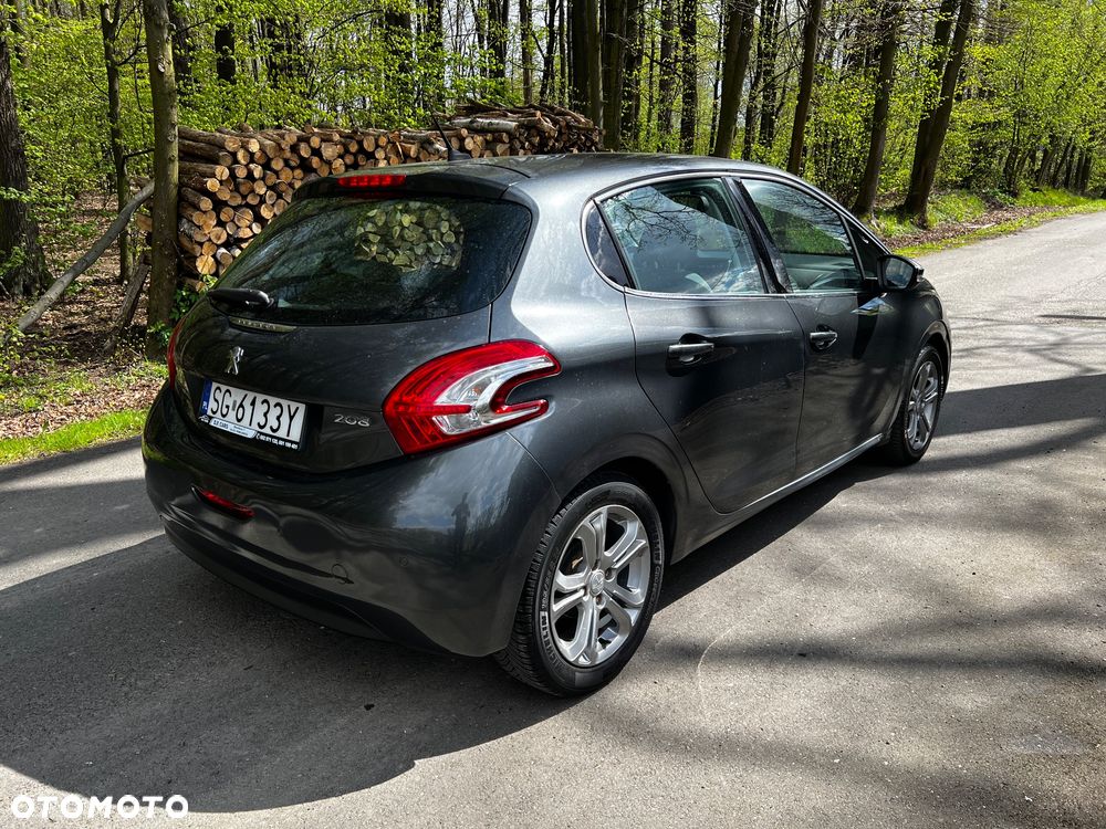 Peugeot 208 1.2 VTi Allure - 4