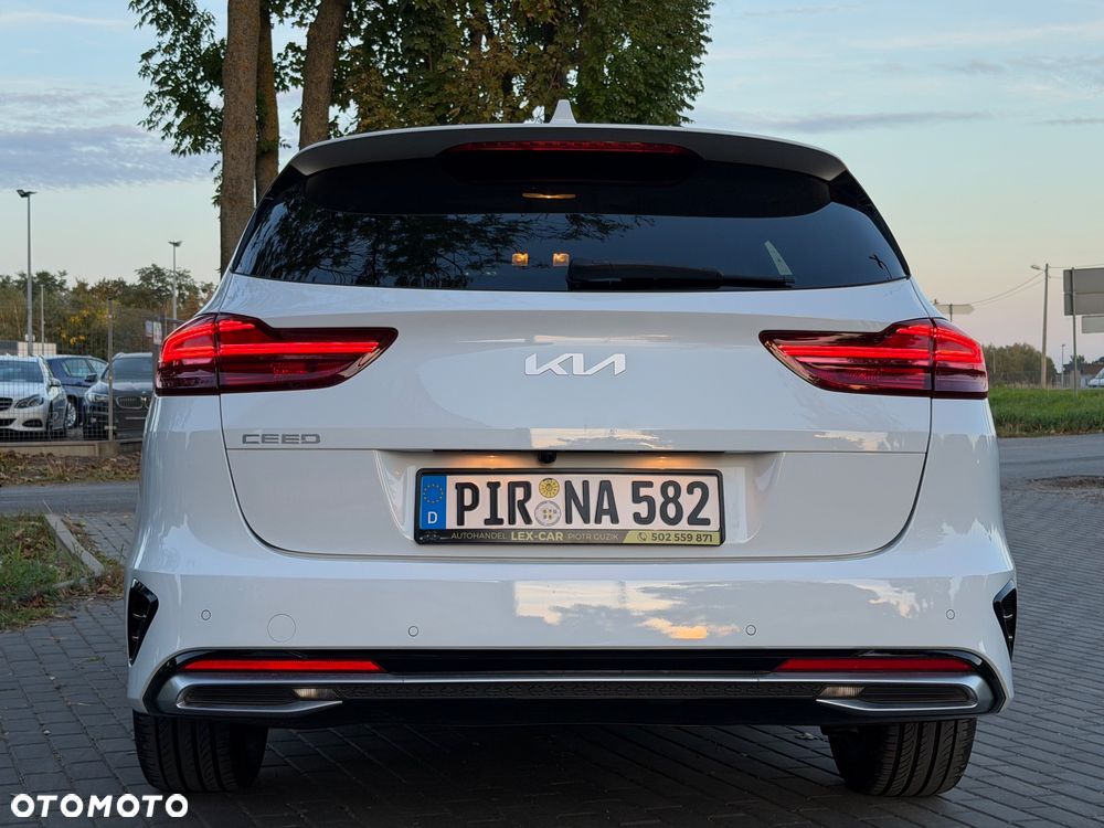 Kia Ceed - 6