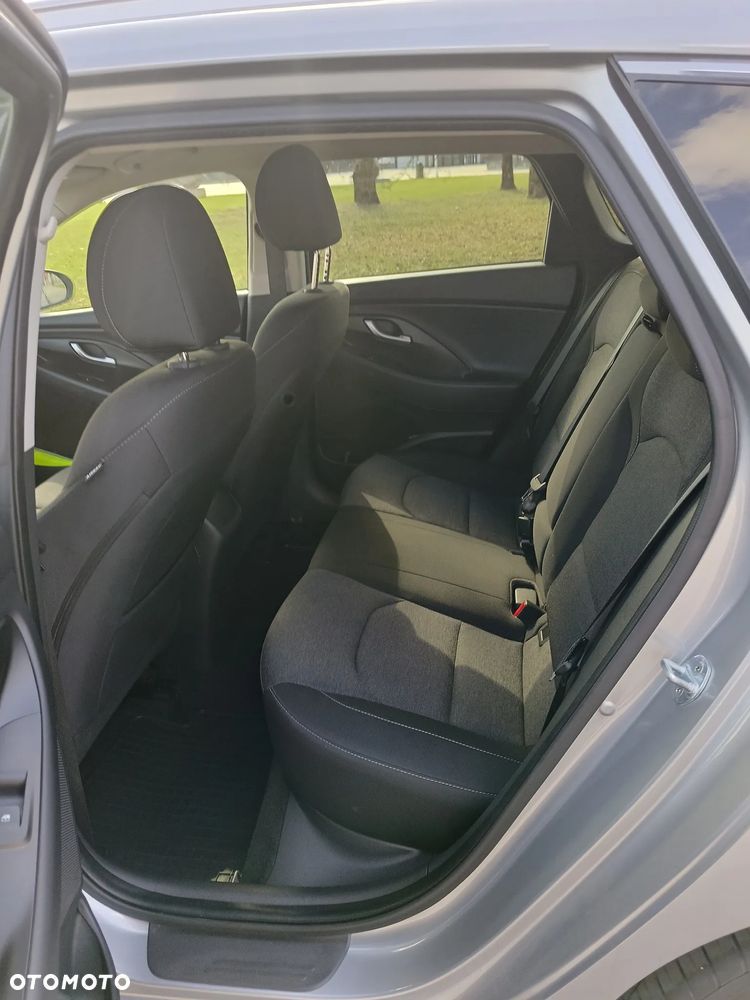 Hyundai i30 1.0 T-GDI Smart DCT - 10