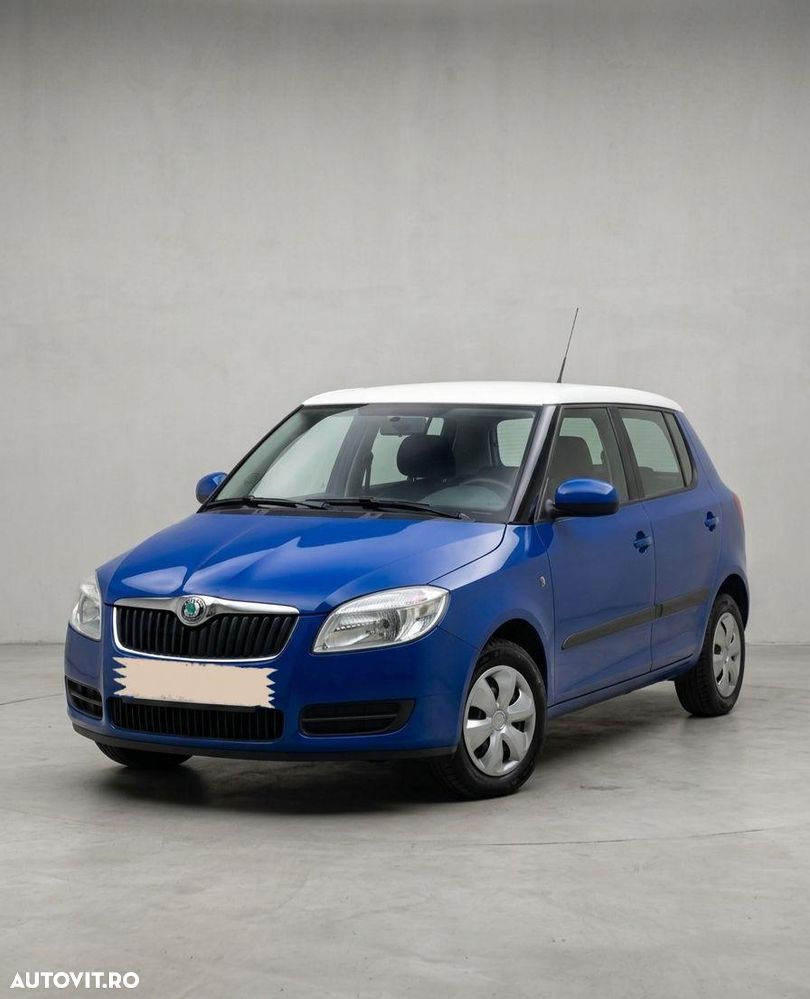 Skoda Fabia 1.2 HTP Cool Colour Edition - 1