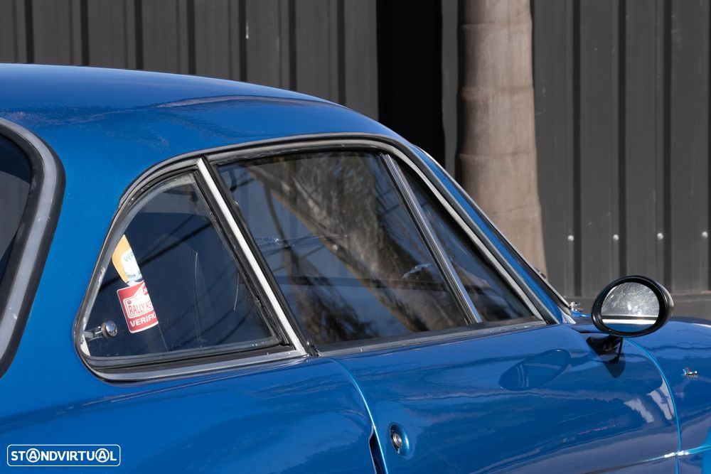 Alpine A110 - 8