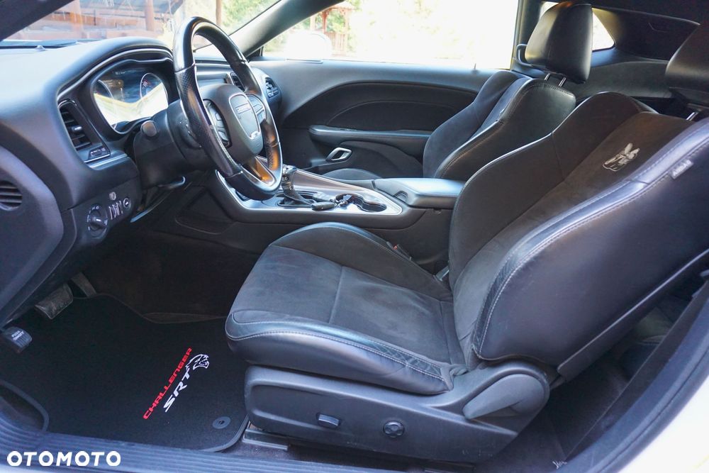 Dodge Challenger Automatik R/T Plus - 12