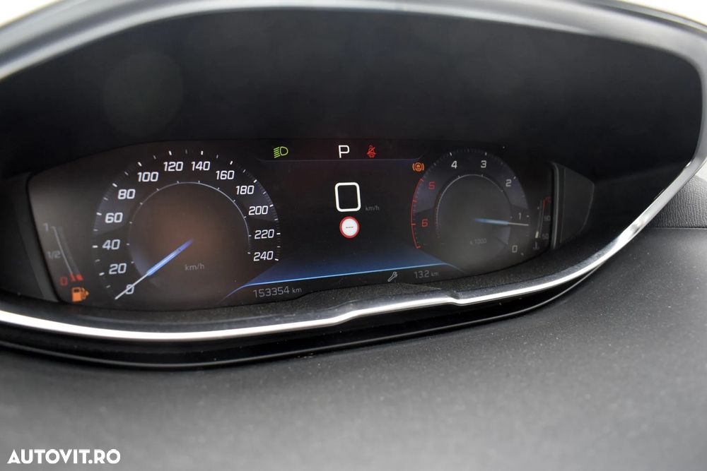Peugeot 5008 BlueHDI 130 EAT8 Allure Business-Paket - 17
