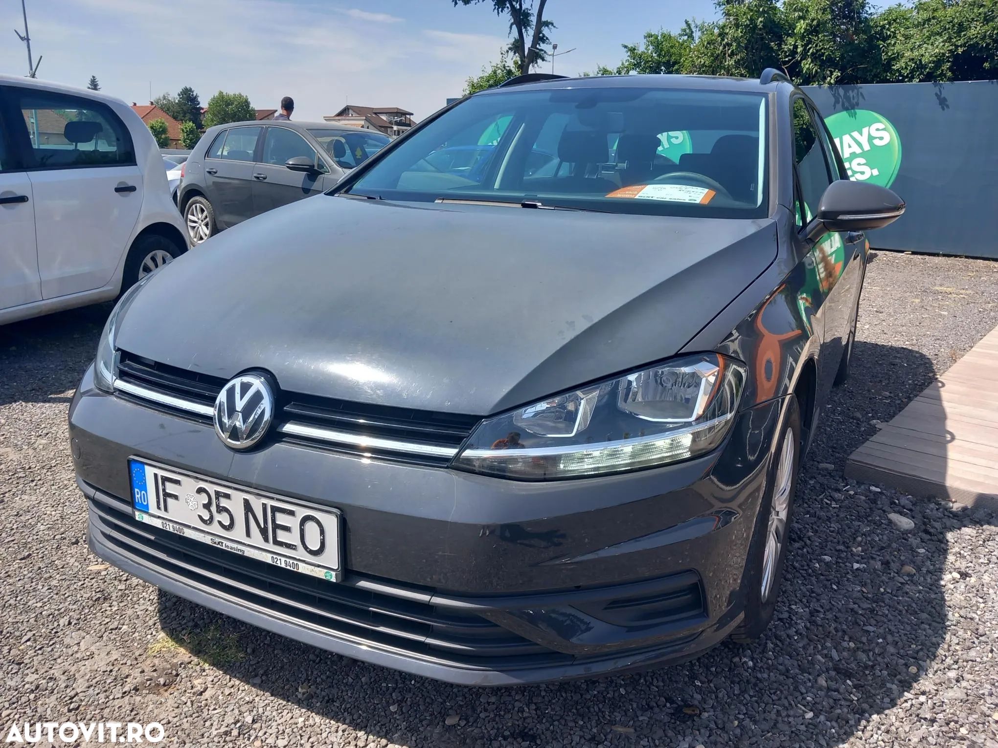 Volkswagen Golf 1.0 TSI Trendline - 1