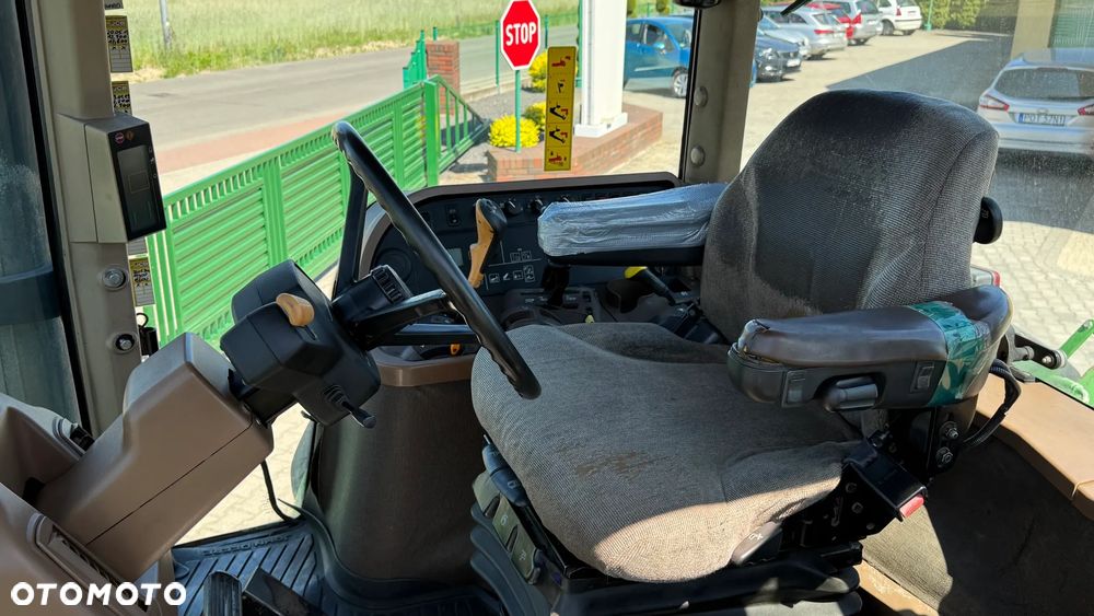 John Deere 7720 - 16