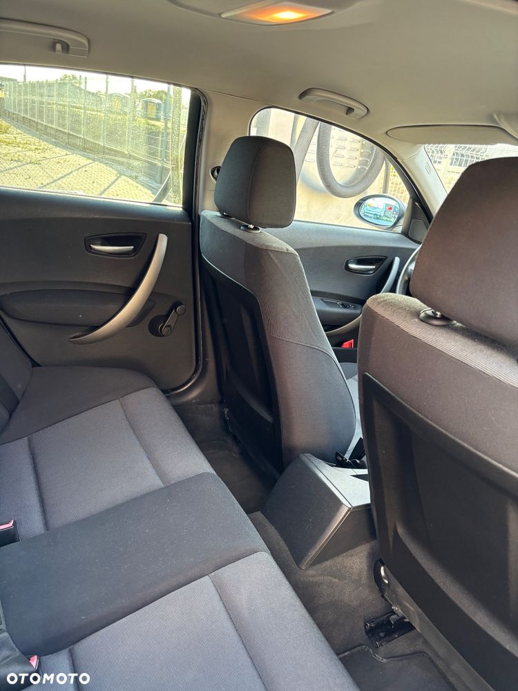 BMW Seria 1 116i - 12