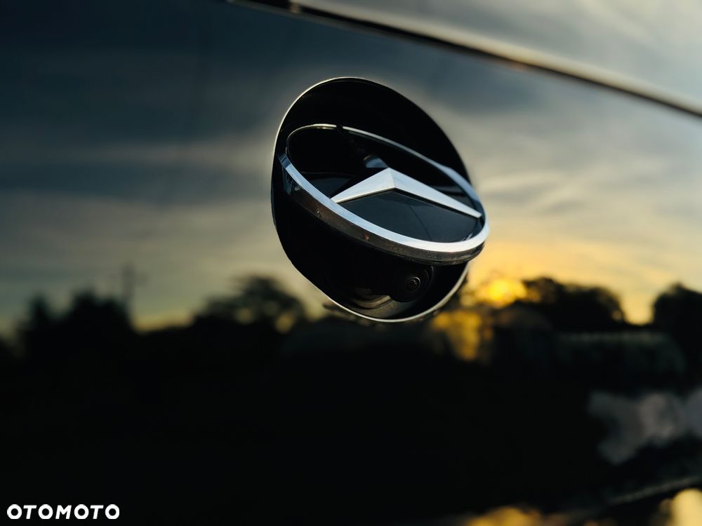 Mercedes-Benz GLC 300 d 4Matic 9G-TRONIC AMG Line Plus - 15