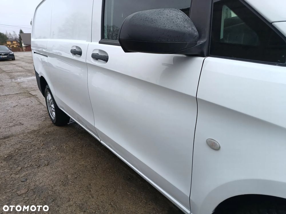 Mercedes-Benz VITO 1.6 diesel 111 CDI 114kM, WERSJA LONG L2H1 HAK, STAN BARDZO DOBRY, 2017 rok, BEZ WKŁADU FINANSOWEGO! - 24