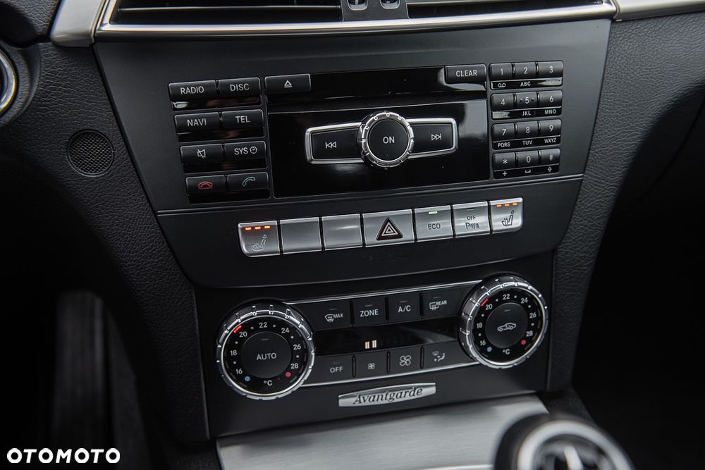 Mercedes-Benz Klasa C 200 T (BlueEFFICIENCY) 7G-TRONIC Avantgarde - 21