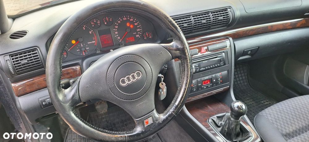 Audi A4 Limousine 1.8T - 7