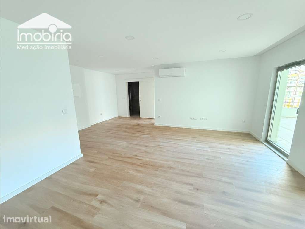 Apartamento T1 Arrendamento Aveiro > Glória e Vera Cruz - Grande imagem: 2/11