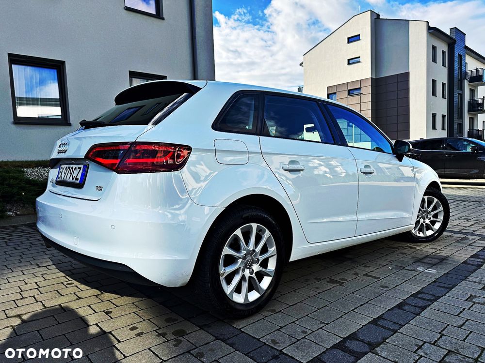Audi A3 Sportback 1.6 TDI (clean diesel) S tronic Attraction - 21