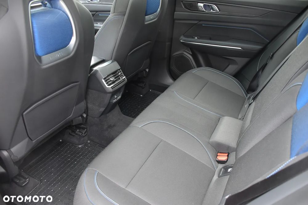 Lynk & Co 01 - 37