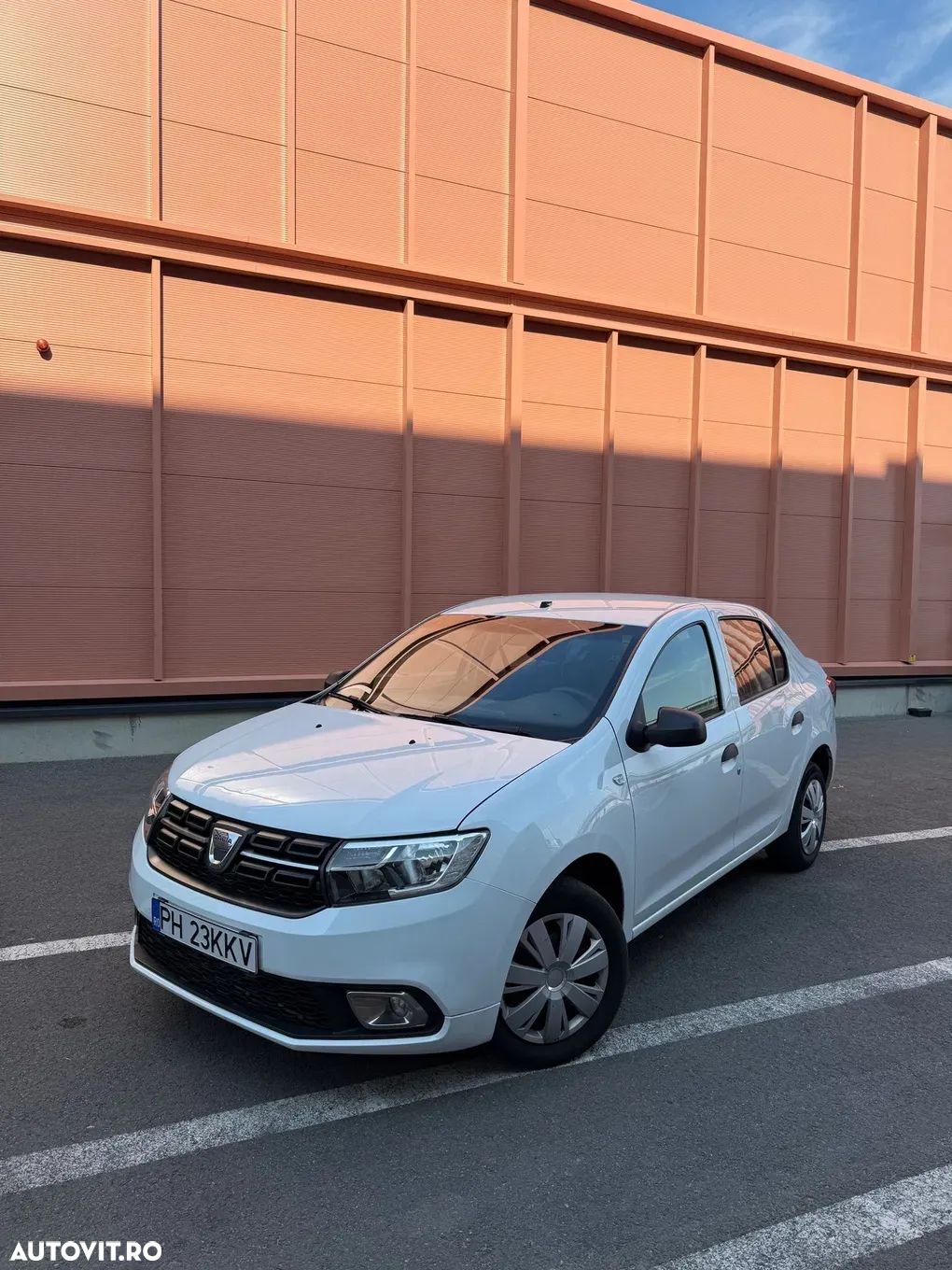 Dacia Logan - 1