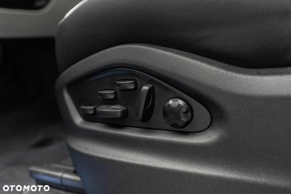 Porsche Cayenne Black Edition - 30