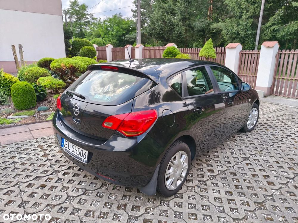 Opel Astra 1.4 Essentia - 5