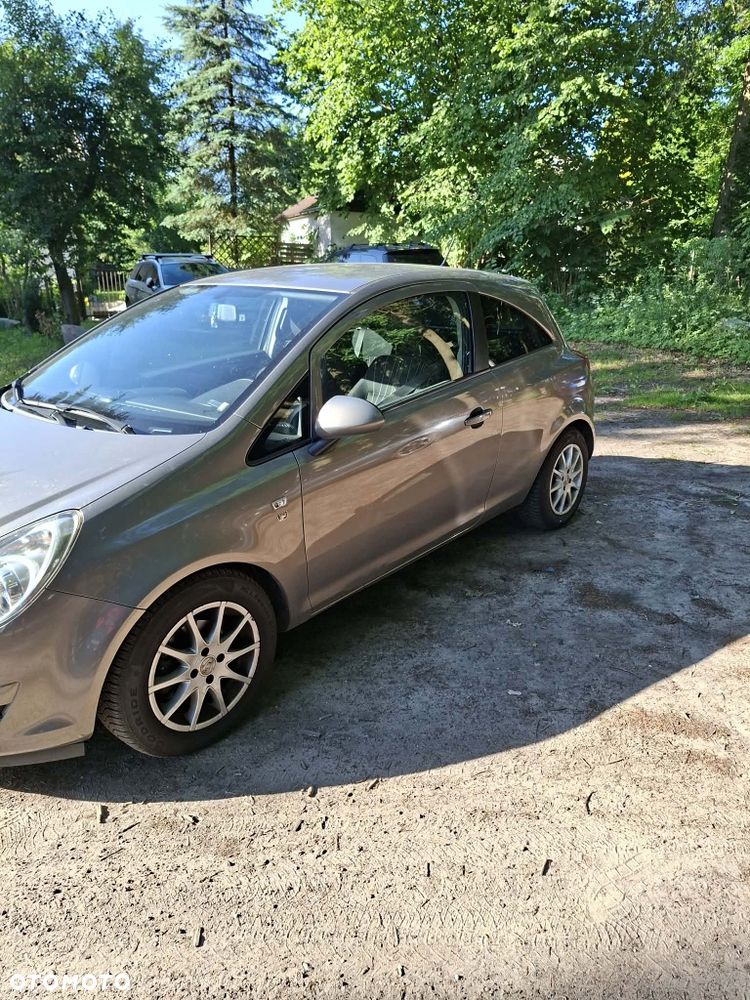 Opel Corsa - 1
