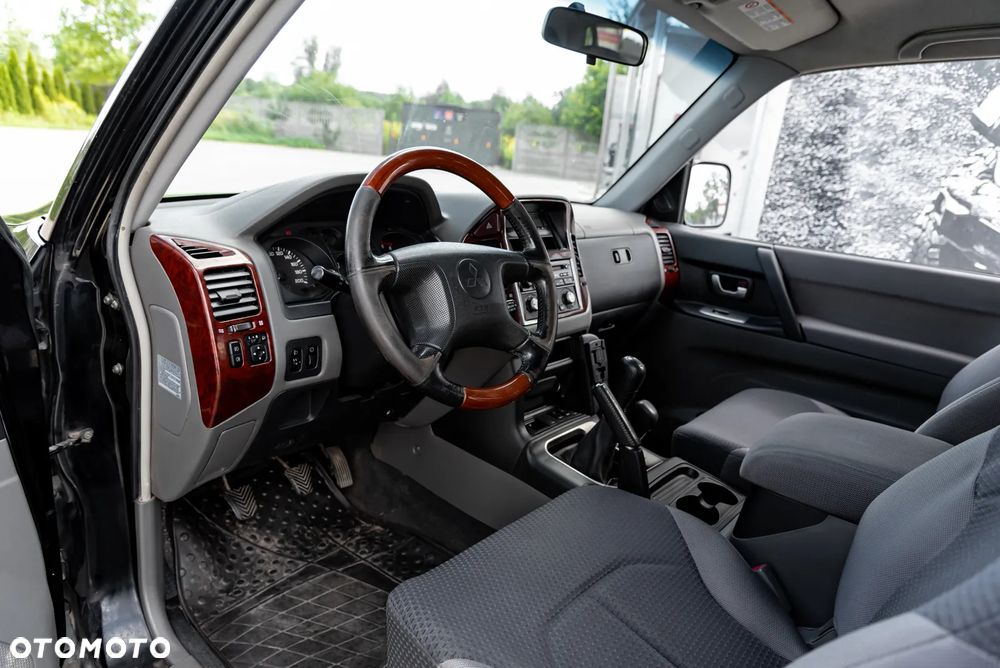 Mitsubishi Pajero 3.2 DI-D Liberty - 15