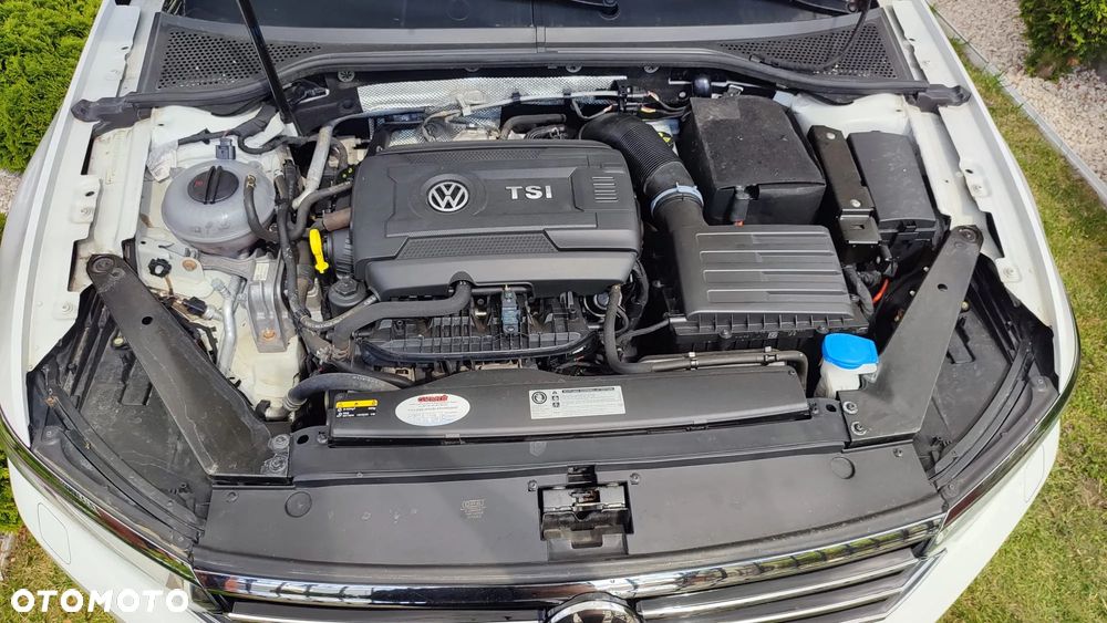 Volkswagen Passat 1.8 TSI BMT Highline - 38