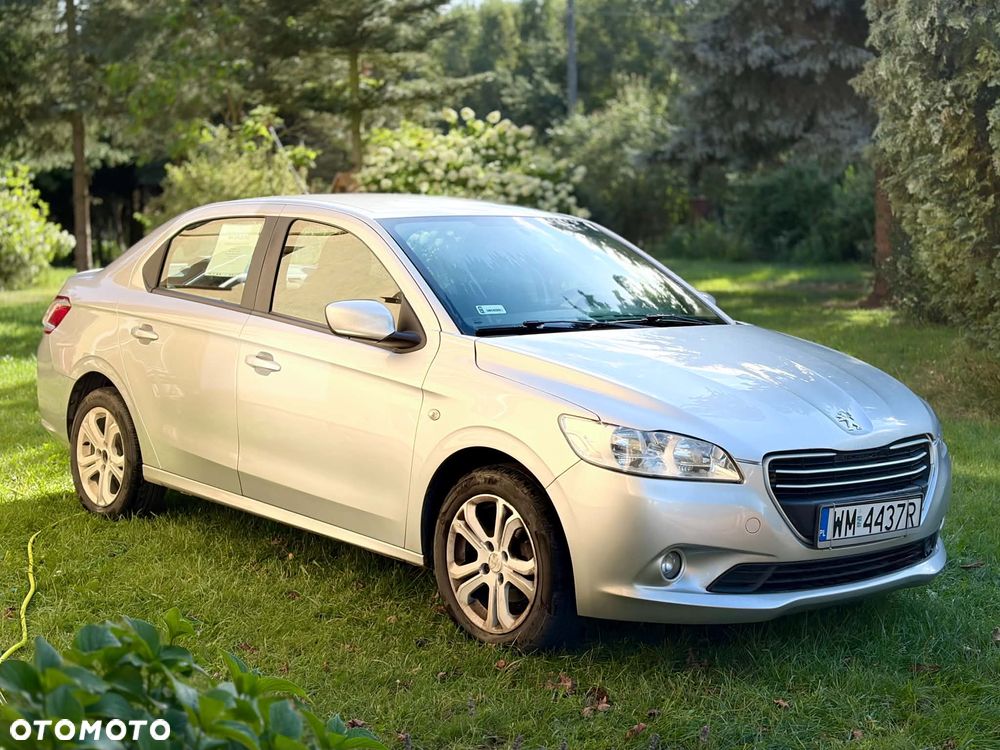 Peugeot 301 1.6 BlueHDi Active - 1