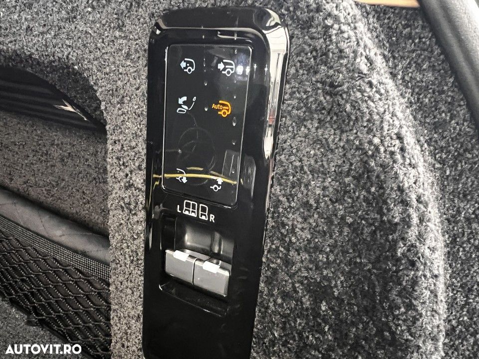 Land Rover Range Rover - 19