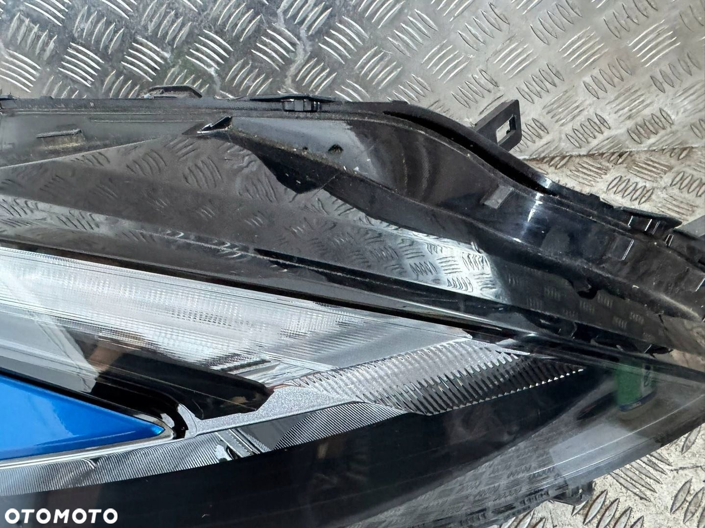 Nissan Qashqai III J12 2021-2024 Lampa przednia prawa led UK RCF - 9