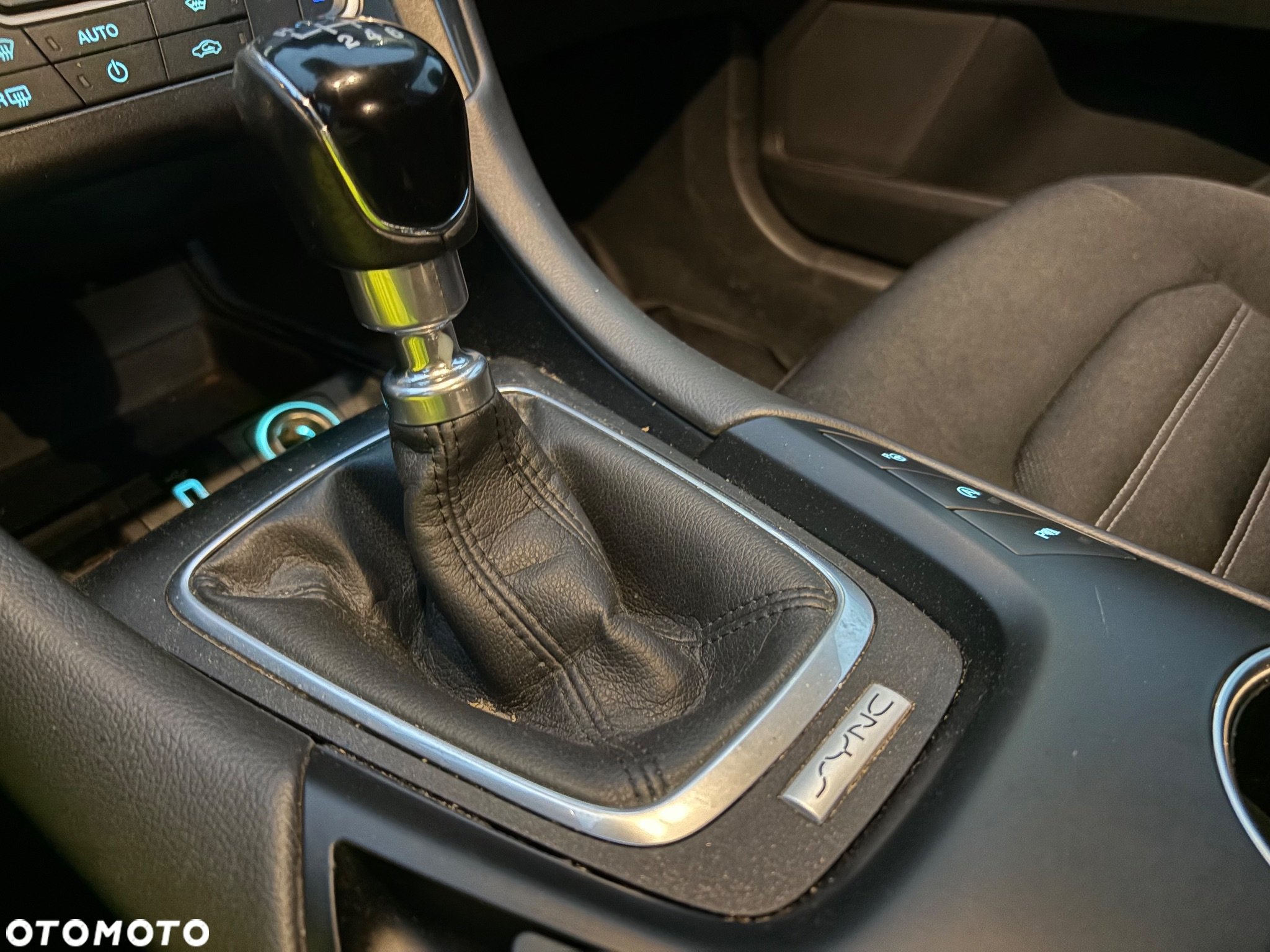 Ford Mondeo 1.5 EcoBoost Edition - 27
