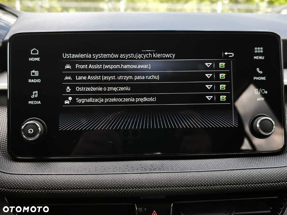 Skoda Fabia 1.0 TSI Selection DSG - 33