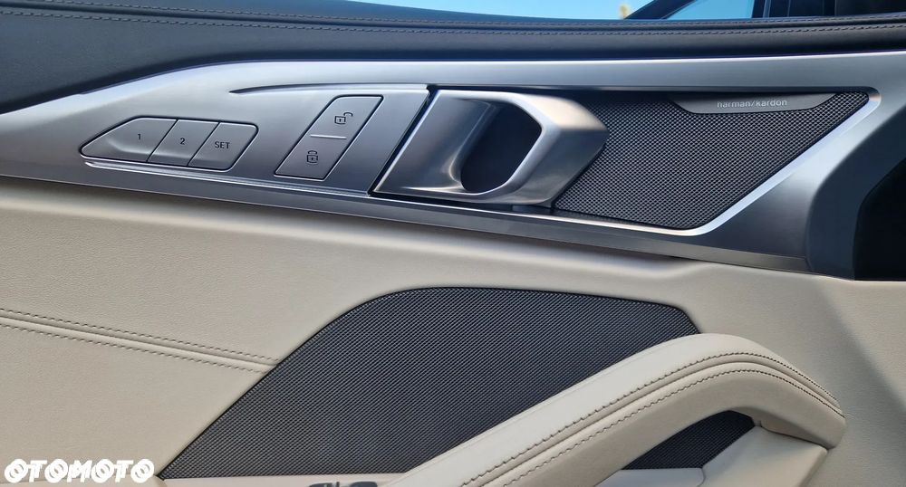 BMW Seria 8 - 12