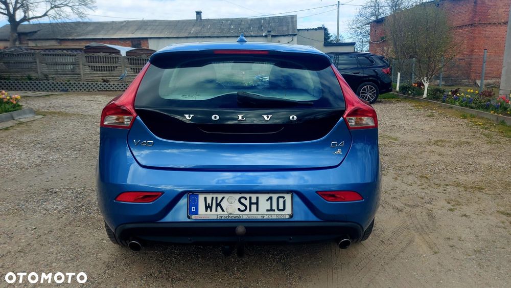 Volvo V40 D4 Momentum - 9