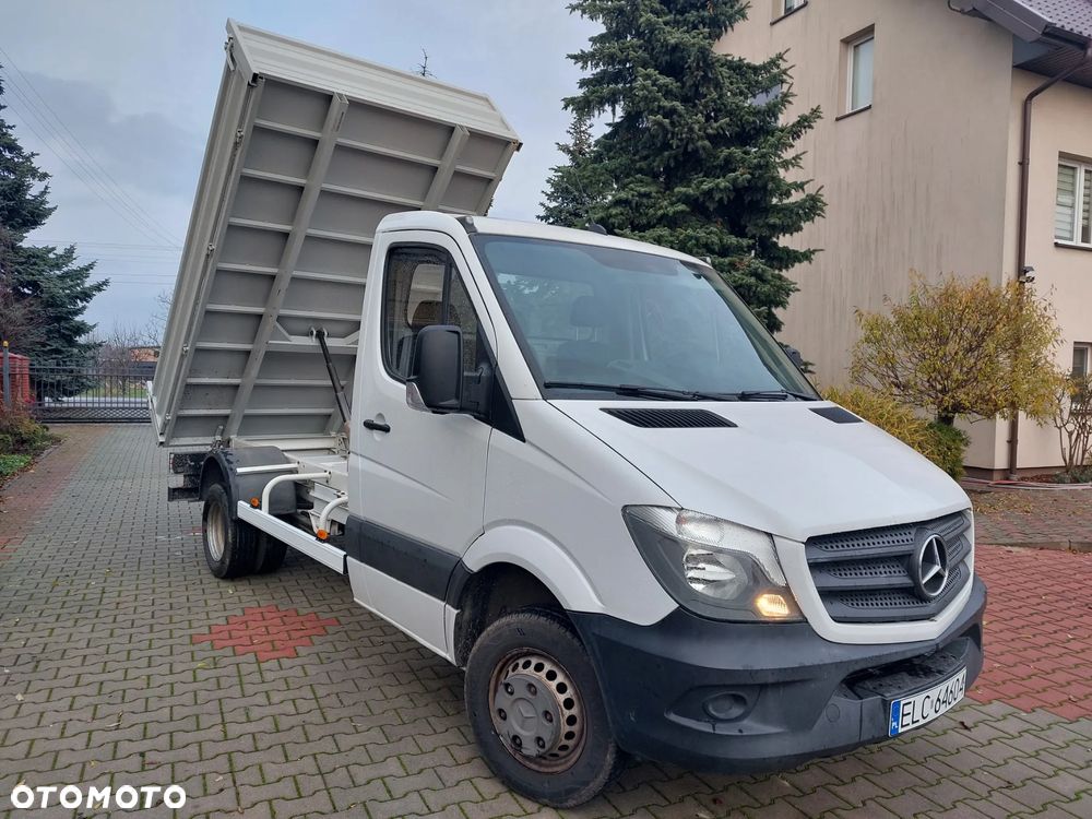 Mercedes-Benz Sprinter - 1