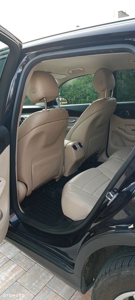 Mercedes-Benz GLC - 15