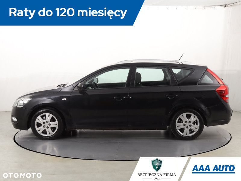 Kia Ceed - 4