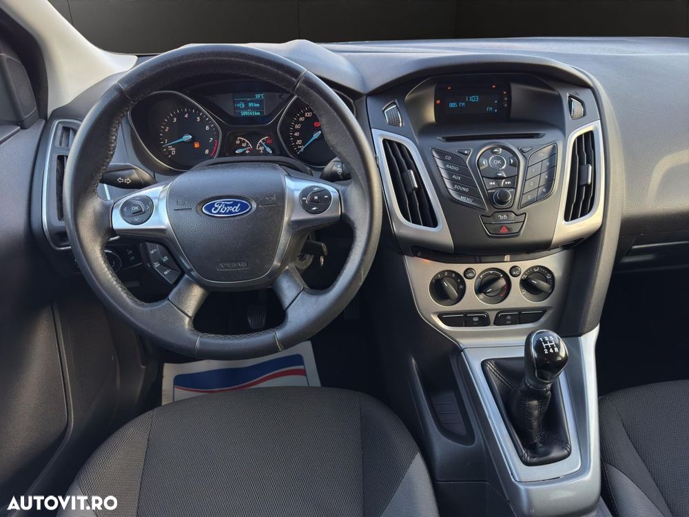 Ford Focus - 9