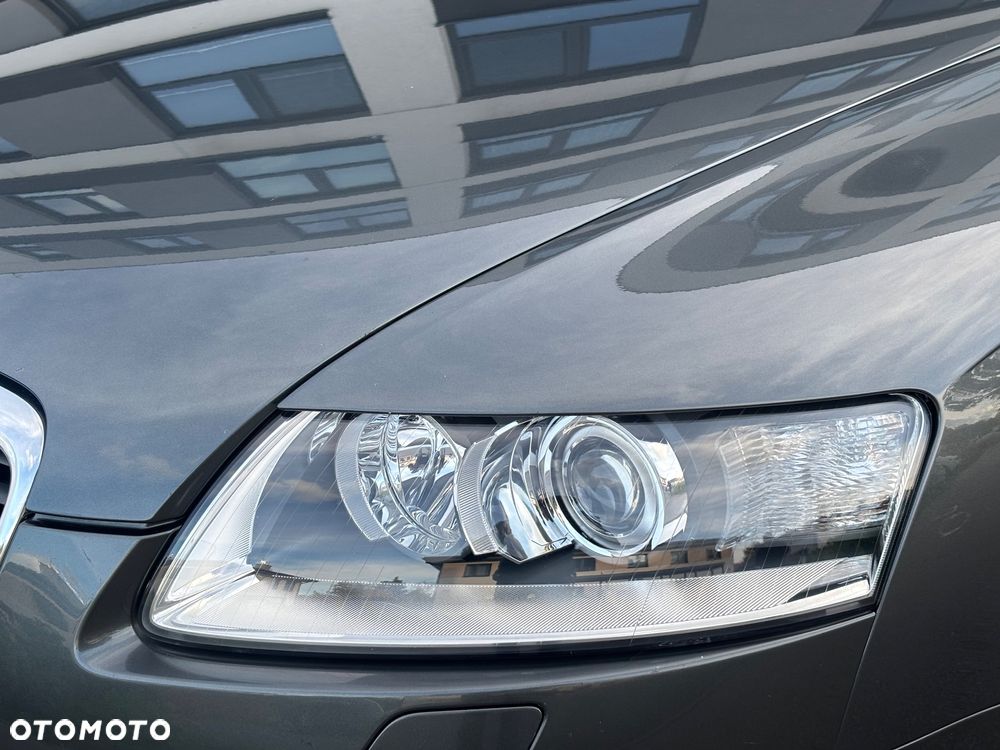 Audi A6 Avant 2.4 - 9