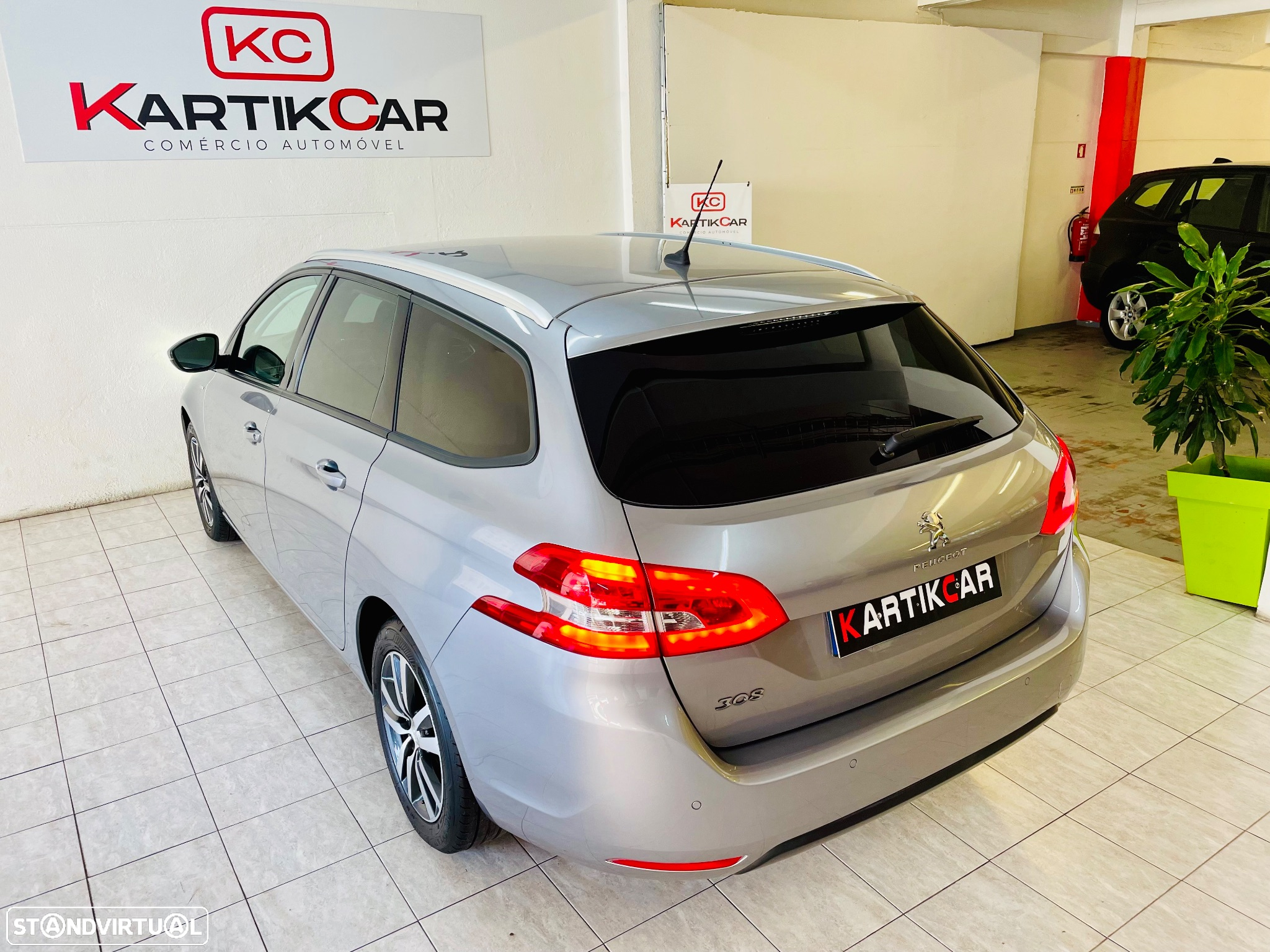 Peugeot 308 SW 1.5 BlueHDi Allure Pack EAT8 - 10