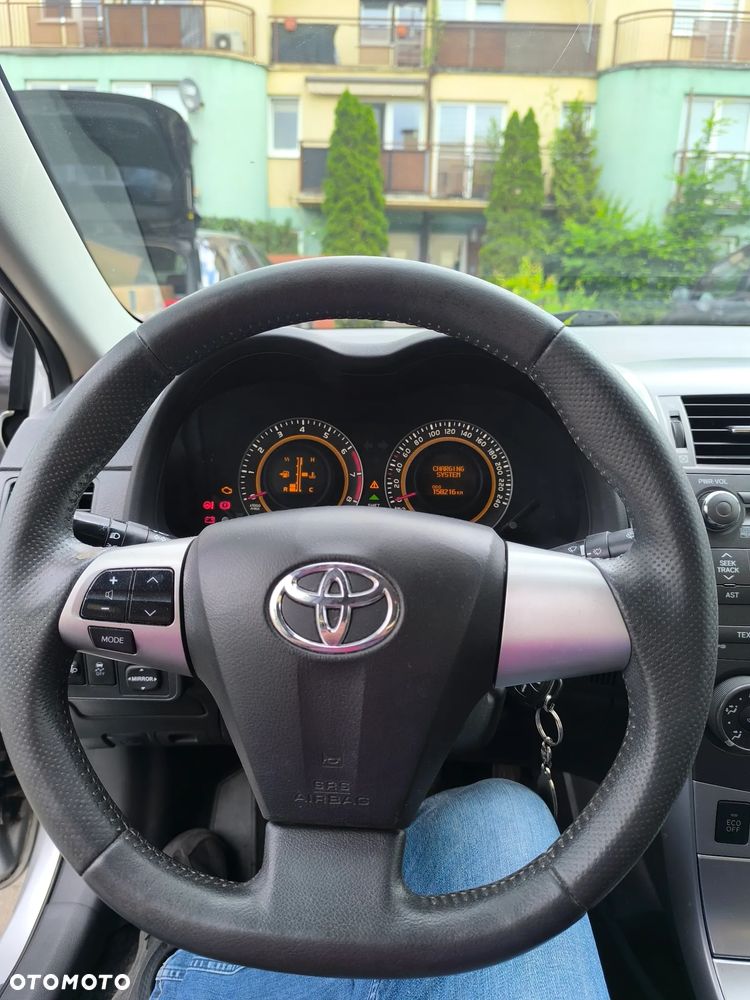 Toyota Corolla 1.33 VVT-i Luna - 8