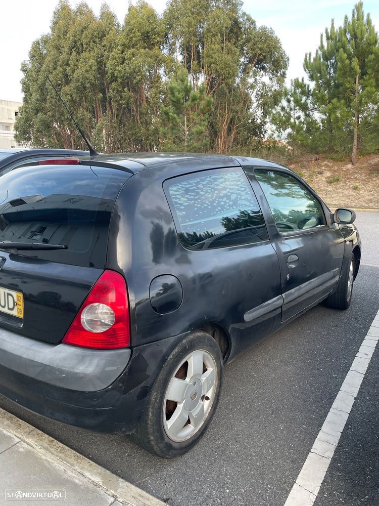 Renault Clio 1.5 dCi Pack - 4