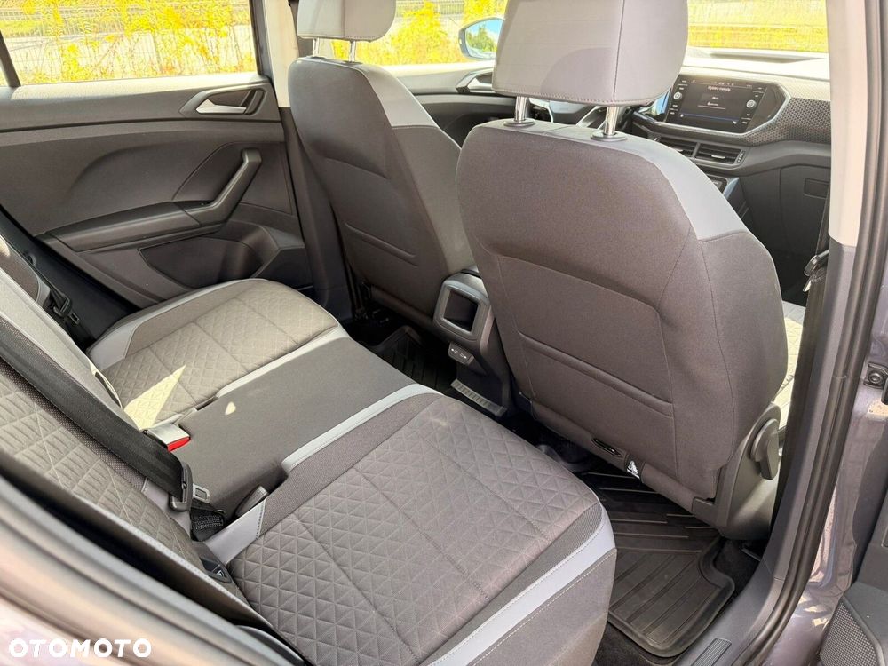 Volkswagen T-Cross - 26