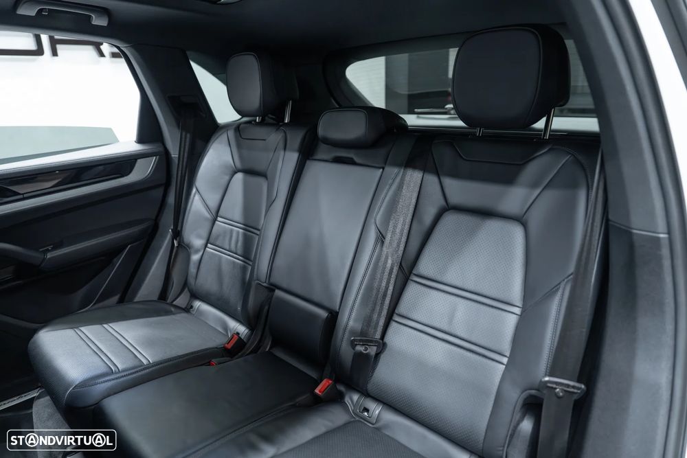 Porsche Cayenne E-Hybrid Tiptronic S - 54