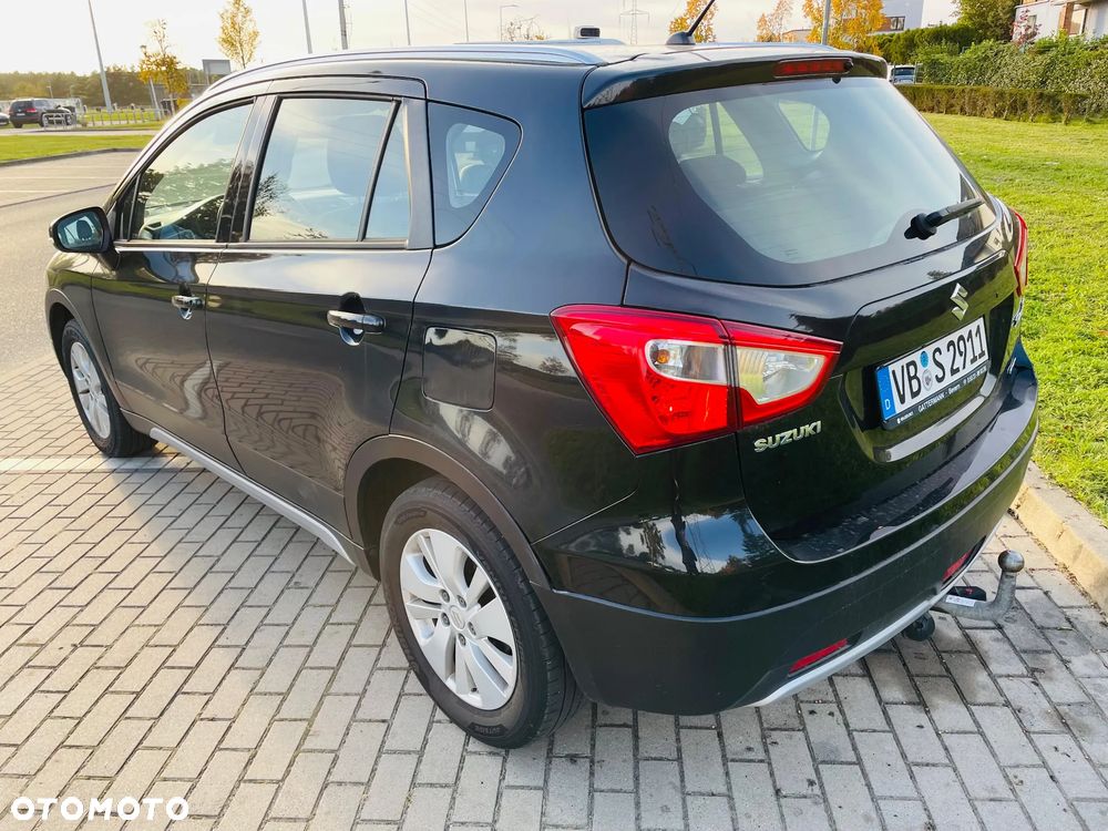 Suzuki SX4 S-Cross 1.6 DDiS 4x4 Comfort - 3
