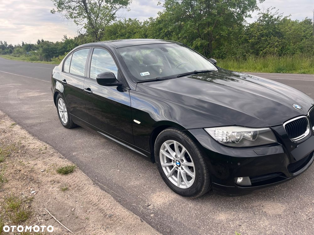 BMW Seria 3 318d - 19