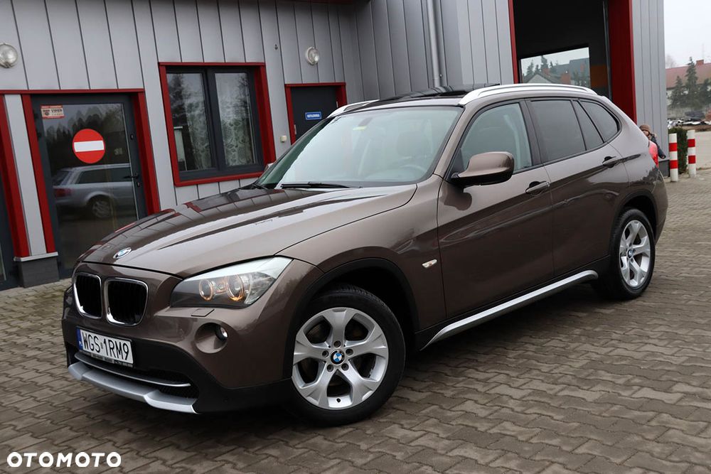 BMW X1 xDrive20d - 12