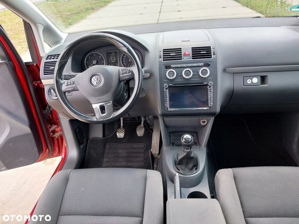 Volkswagen Touran 1.6 TDI SCR (BlueMotion Technology) Comfortline - 14