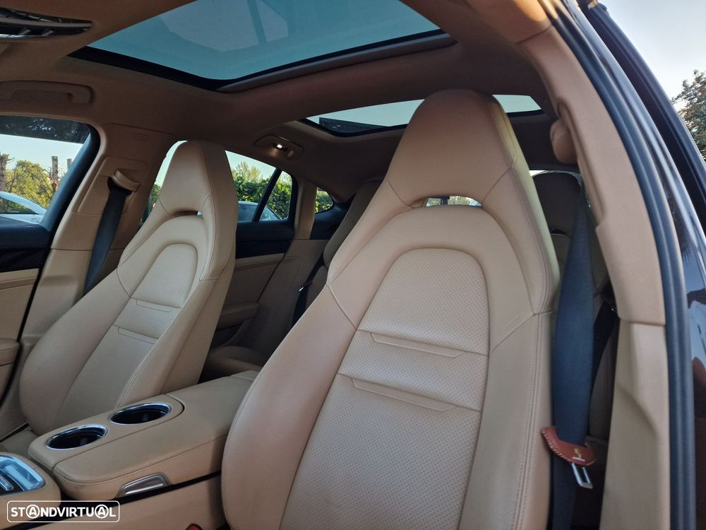 Porsche Panamera 4 E-Hybrid Edition 10 Anos - 8