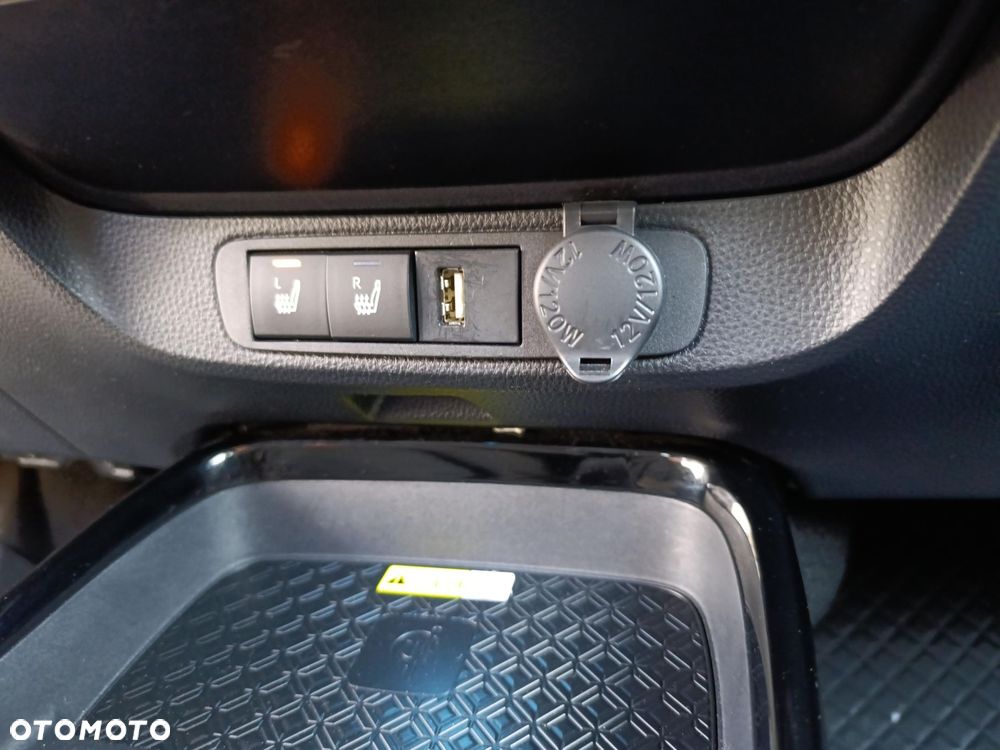 Toyota Aygo X 1.0 VVT-i Limited CVT - 24