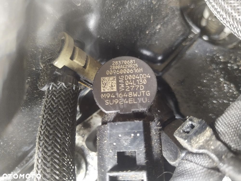 Wtryski vw Skoda 1.6 TDI 04L130277D - 1