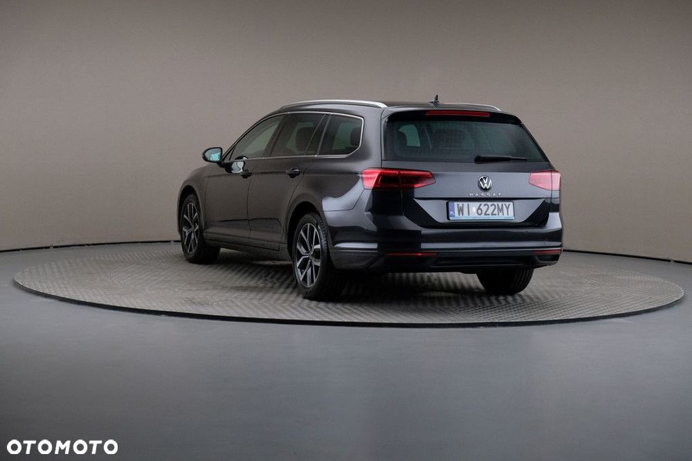 Volkswagen Passat Variant - 2